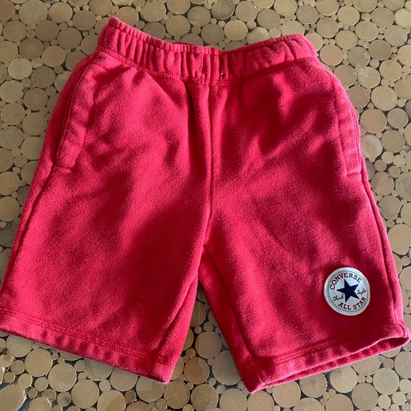 Red Converse Shorts size 3-4 years - Picture 1 of 3
